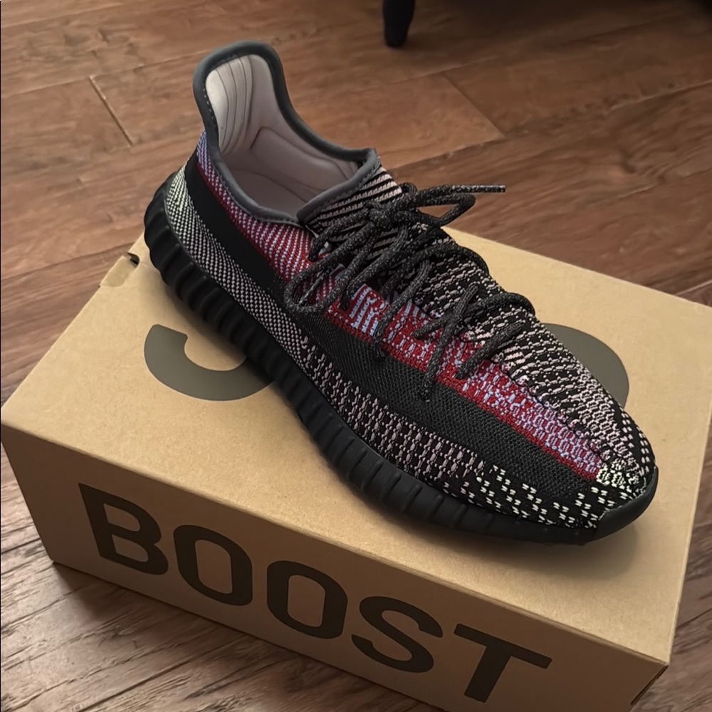Adidas Yeezy Boost 350 V2 Multicolor Sneakers